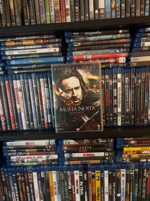 Musta noita Nicolas Cage