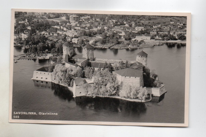 Olavinlinna: ilmakuva (Velj.Karhumäki  949)