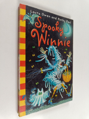 Laura Owen : Spooky Winnie