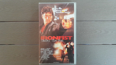 VHS: Ironfist - Under The Gun (Richard Norton 1995)