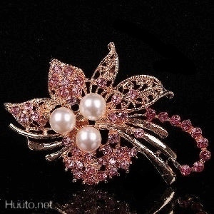 102 .. 14k Kulta Duble Itävallan Crystal .. Rintakoru