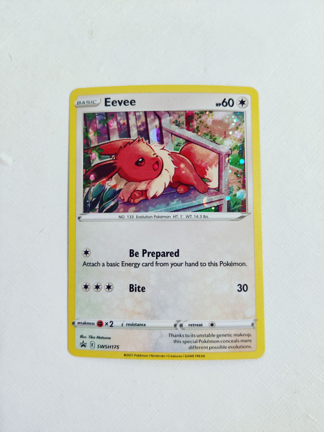 Eevee SWSH175 Holo Black Star Promo Sword & Shield