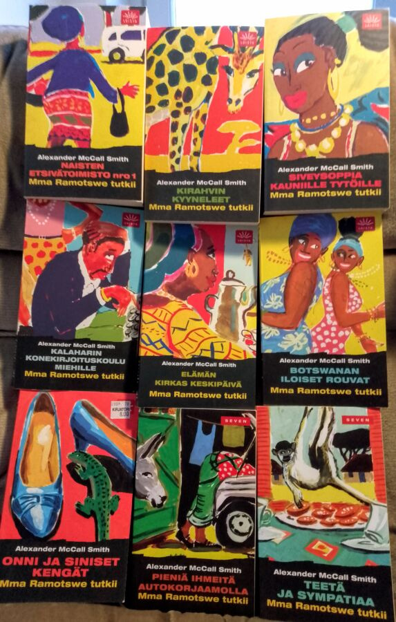 9€/9kpl:  McCall Smith: Mma Ramotswe