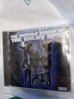 CD MIDNITE SOUND OF THE MILKY WAY (UUSI!!)  Sis.postikulut