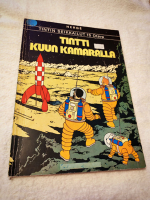 Herge: Tintti kuun kamaralla