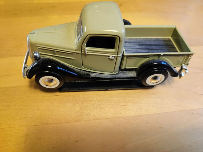 FORD  PICK-UP - 1937 - PIENOISMALLI