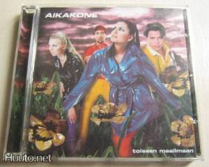 AIKAKONE: Toiseen maailmaan - Cd