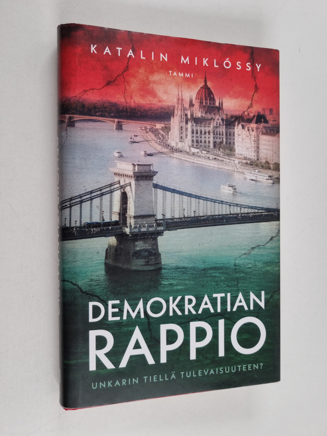 Katalin Miklossy : Demokratian rappio