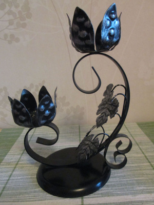 VANHA METALLINEN KYNTTILÄNPIDIKE 20 CM KORKEUS