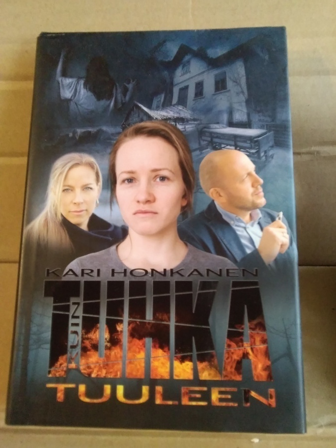 Kari Honkanen: Kuin tuhka tuuleen
