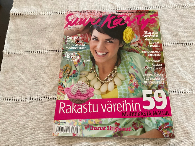 Suuri Käsityö nro 2/2011, mm.  Virkatut leivokset