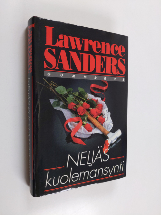 Lawrence Sanders : Neljäs kuolemansynti