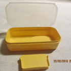 Tupperware Kvartetti 980ml tilanjakajalla, keltainen, uusi - pikkukuva 3