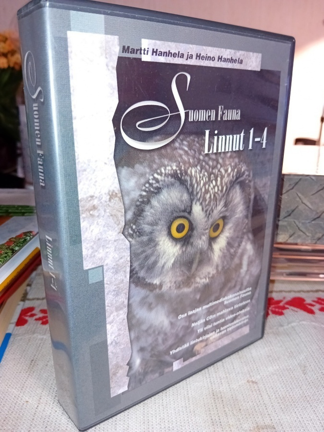 4 x cd-rom Suomen Fauna : Linnut 1-4 ( SIS POSTIKULU )