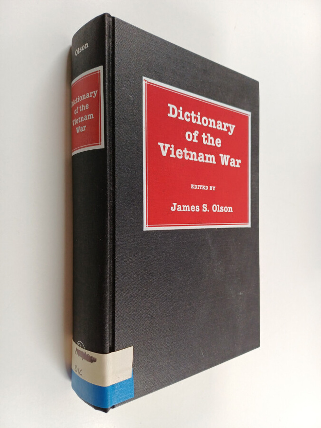 James S. Olson : Dictionary of the Vietnam War