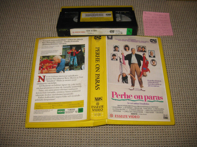 Perhe On Paras-VHS Esselte Video, Steve Martin, Keanu Reeves