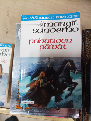 Margit Sandemo Pahuuden päivät