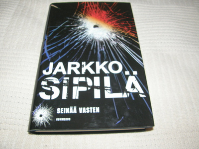 Jarkko Sipilä Seinää vasten -sid