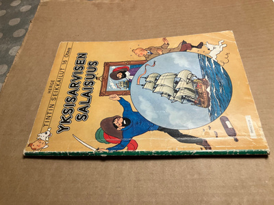 TINTIN SEIKKAILUT 16 YKSISARVISEN SALAISUUS