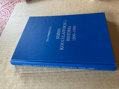 ESA PARKKALI SOININ KOULULAITOKSEN HISTORIA 1890-1990 HYVÄ