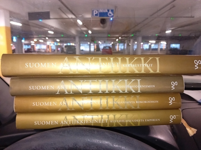 SUOMEN ANTIIKKIESINEET 1-4 ( SIS POSTIKULU )