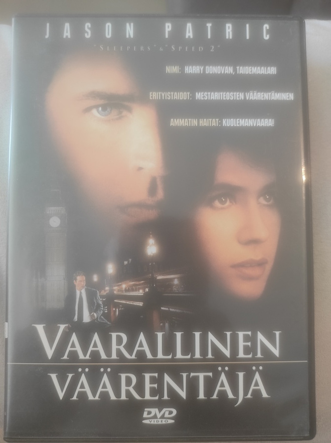 Vaarallinen väärentäjä (Jason Patrick)