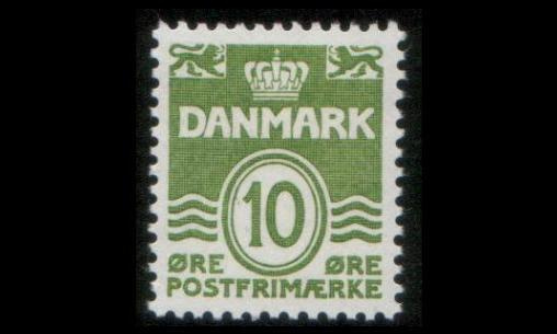 Tanska 328y ** Aaltoviiva 10 öre vihreä Y-paperi (1951)