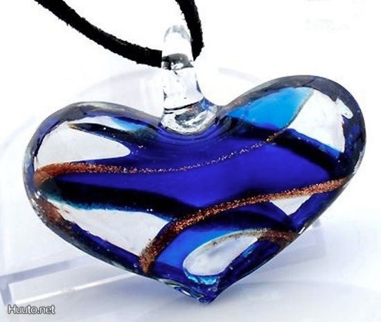 1091 ..  Murano Lampwork Sudän Taidelasi .. Kaulakoru