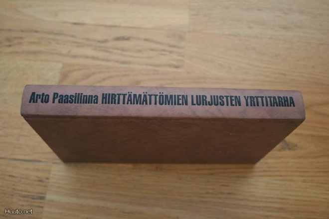 Arto Paasilinna: Hirttämättömien lurjusten yrttitarha