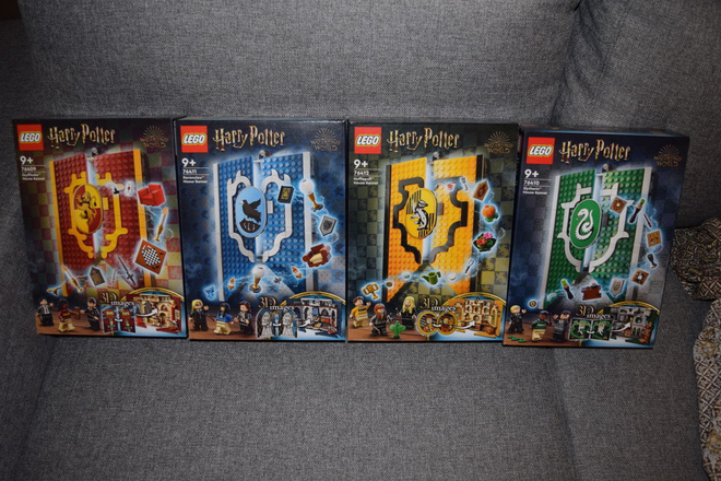 Lego 76410 76412  76411 76409 Harry potter tupien vaakunat
