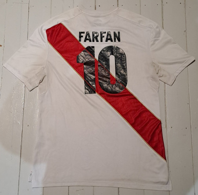 Farfan pelipaita!