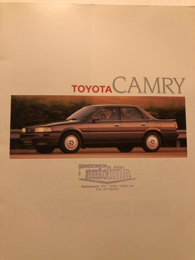 Myyntiesite Toyota Camry - 1988