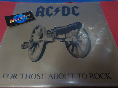 AC/DC - FOR THOSE ABOUT TO ROCK M-/EX+ LP