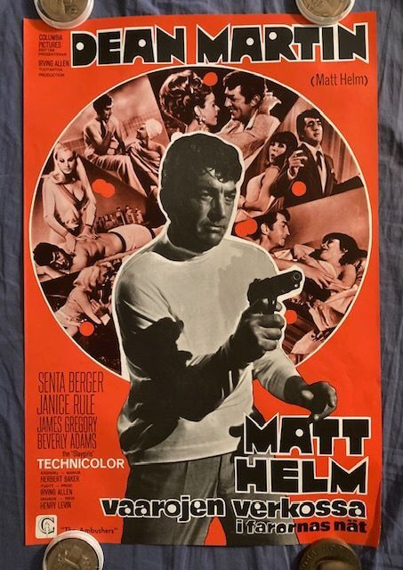Matt Helm, vaarojen verkossa. Dean Martin. Elokuvajuliste.
