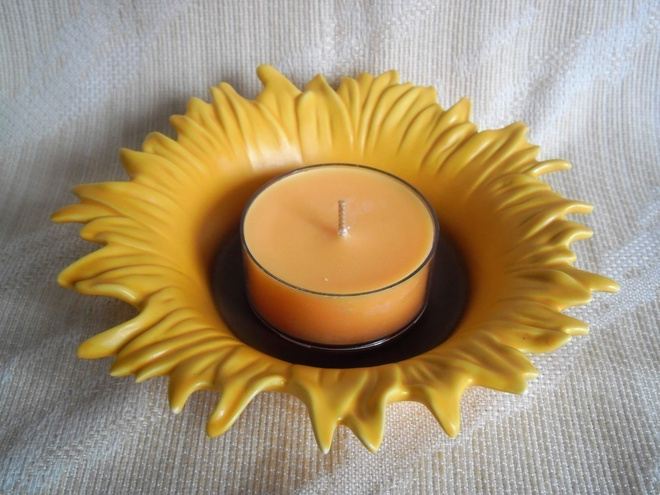 Partylite - ISO Auringonkukka  & SUURET tuikkivat 5 kpl