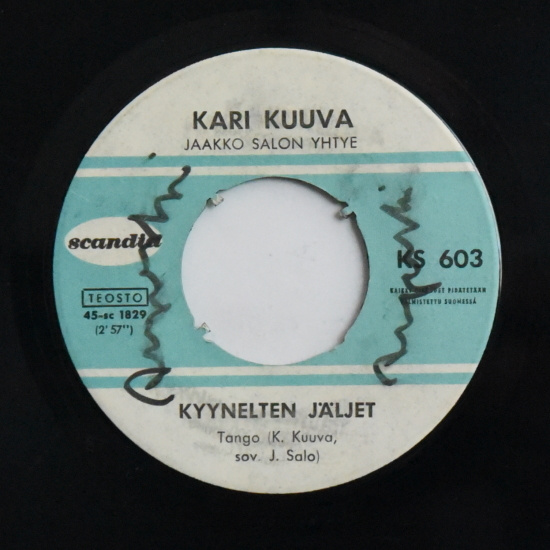 Single: Kuuva, Kari - Kyynelten jäljet/En osaa olla yksinäin