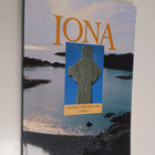 Alastair De Watteville : The Isle of Iona : Sacred, Spect... - pikkukuva 1