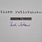 Terttu Häkkinen : Uutisen rutistuksessa (signeerattu) - pikkukuva 3