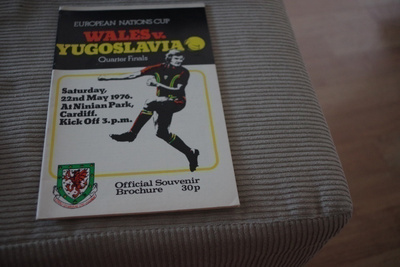 Käsiohjelma Wales - Jugoslavia 1976