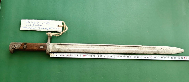 Pistin, Winchester m.1895, Russian