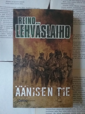 Reino Lehväslaiho - Äänisen tie (pokkari)