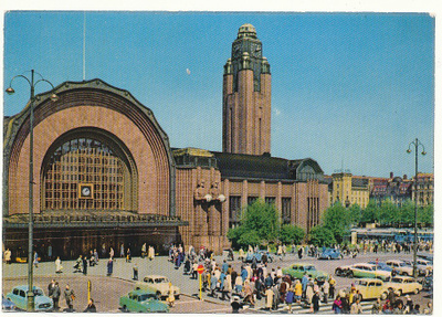 HELSINKI - Rautatieaseman edustaa - kulk. 1960