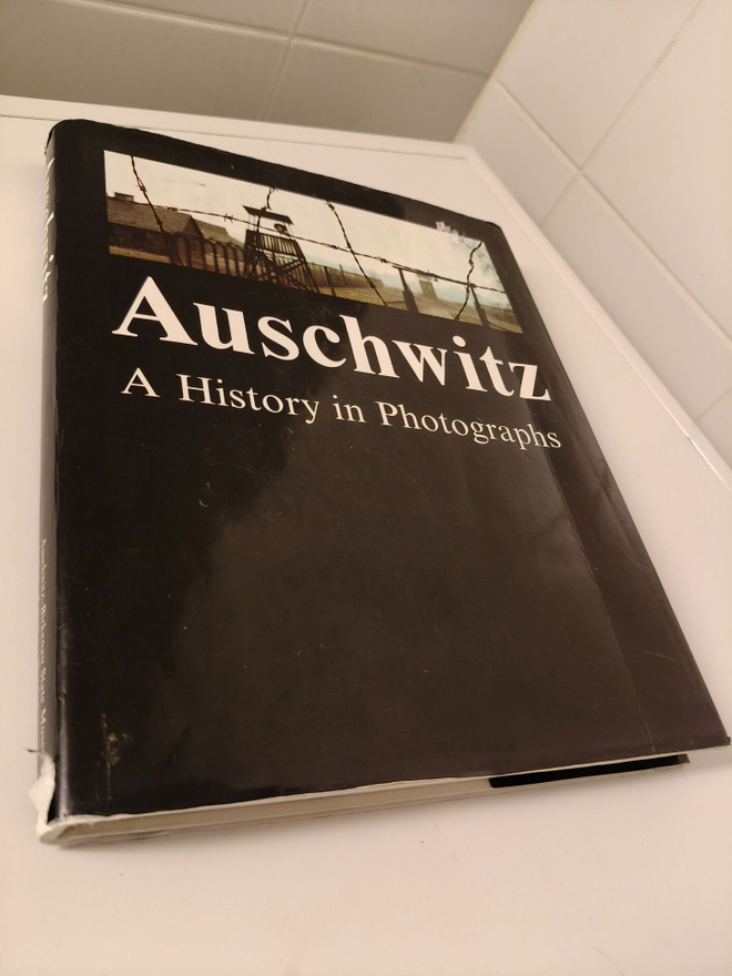 Auschwitz - A history in photographs