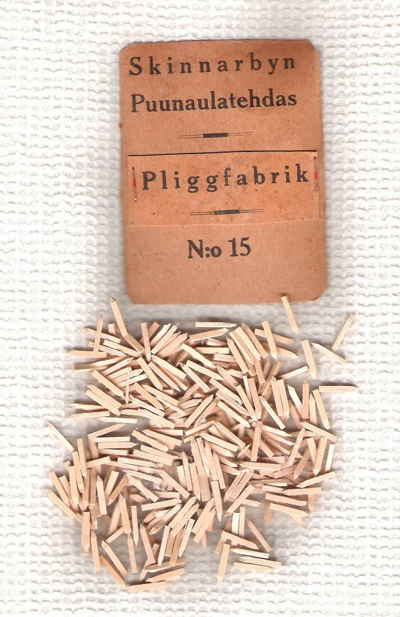 Skinnarby, puunaula, n. 500 kpl. , 2x2x15 mm.