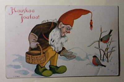 Tonttu ruokkimassa punatulkkuja, p. 1925