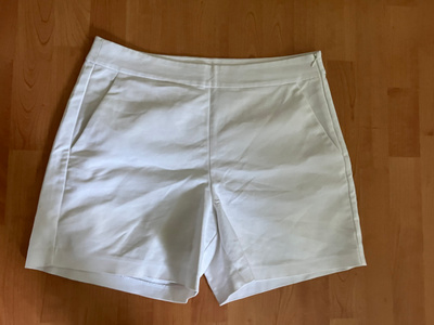 @ KappAhl L/42 shortsit , joustavat @