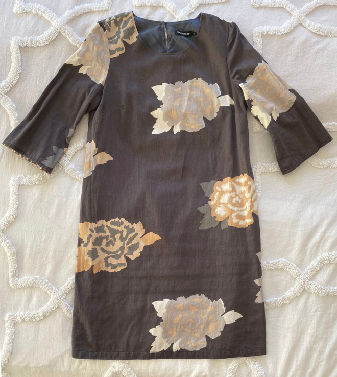 * Marimekko Pomponella-mekko, kangas Perhosen uni * koko 38