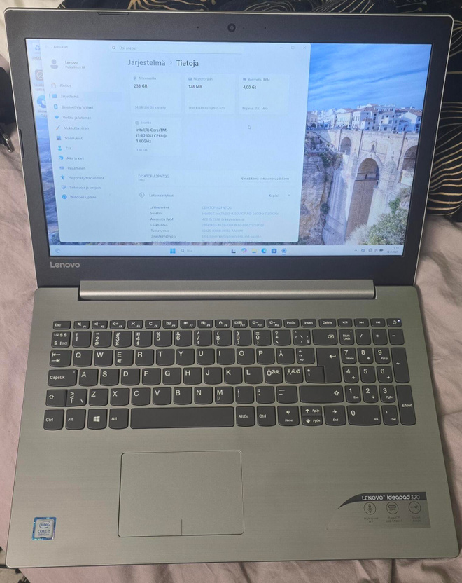 Lenovo ideapad 320, i5-8250, 4Gb, 250Gb ssd, win11
