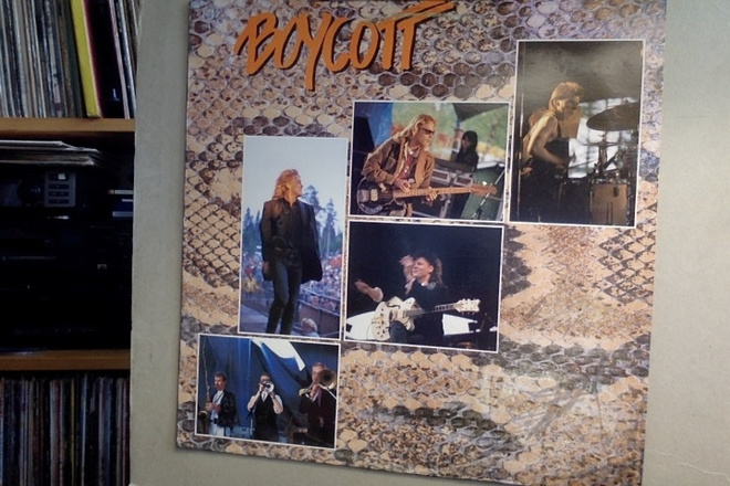 BOYCOTT  ::  BOYCOTT  ::  VINYYLI  LP..... FINLAND - 1987 !!