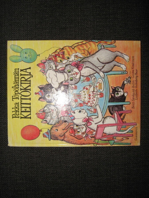 Pekka Töpöhännän KEITTOKIRJA v.1988 1.P